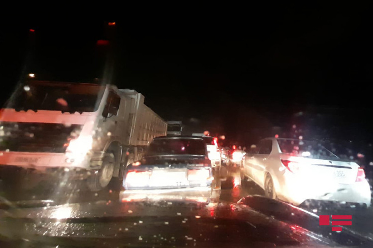 Movement restored on the Baku-Guba highway after a long traffic jam -VIDEO -UPDATED 