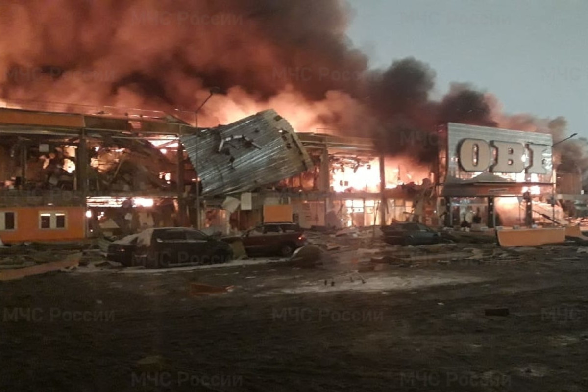 Fire broke out at shopping mall near Moscow, one died-UPDATED 