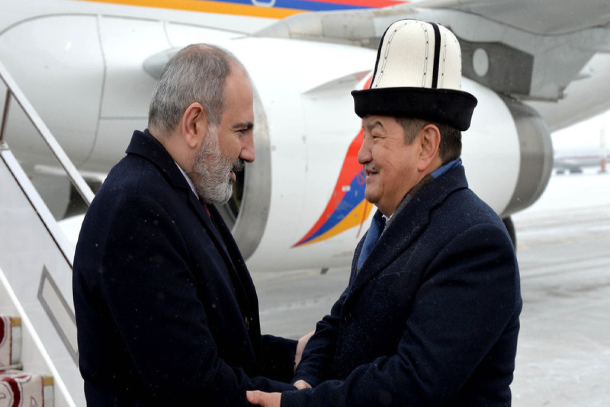 Prime Minister of Armenia Nikol Pashinyan, Chief of President's Administration of Kyrgyzstan Akylbek Japarov