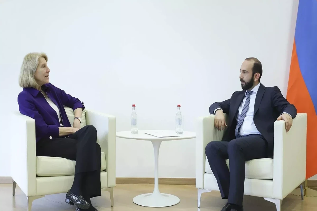 US Assistant Secretary of State for European and Eurasian Affairs Karen Donfried  and Armenian Foreign Minister Ararat Mirzoyan