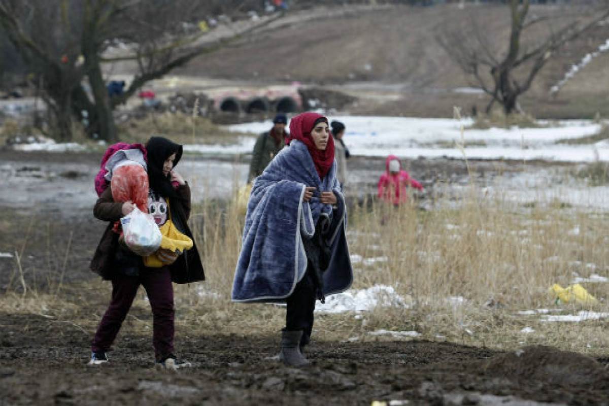 Bulgaria detains 70 migrants, rushes some to hospital