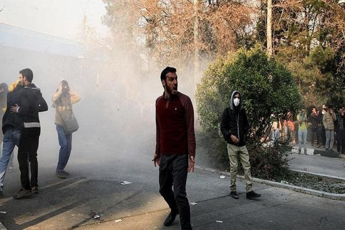 Iran protests: 400 people sentenced to prison over Tehran unrest