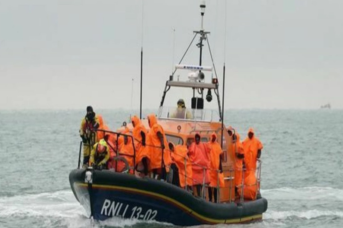Migrant boat sinks off English coast, at least 3 fatalities reported