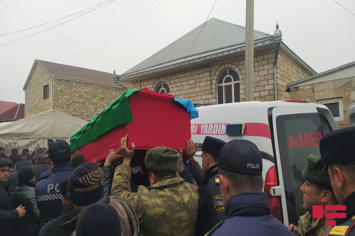 Azerbaijani servicemen who died in a landmine explosion laid to rest-PHOTO 