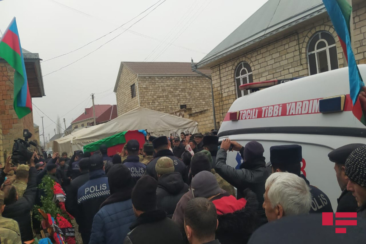 Azerbaijani servicemen who died in a landmine explosion laid to rest-PHOTO 