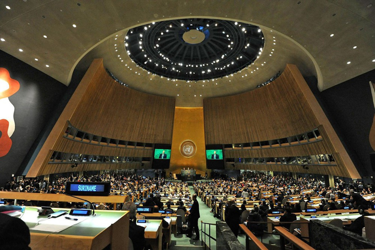 UN adopts resolution on Crimea