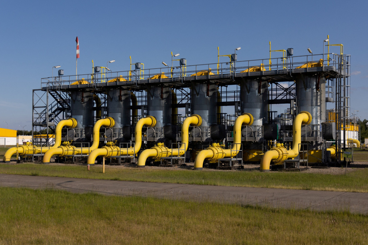EU states agree 180-euro gas price cap to contain energy crisis