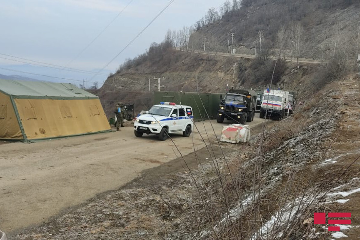 8 supply vehicles belonging to Russian peacekeepers passed from Lachin to Khankendi direction-VIDEO 