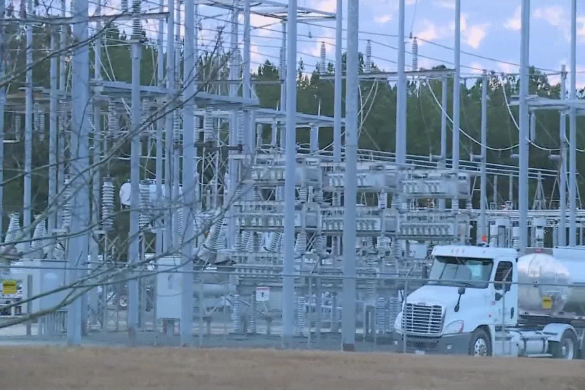 Two substations attacked in Washington state, utility says