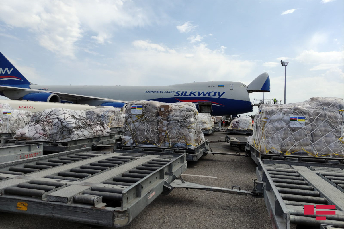 Azerbaijani FM talked about humanitarian aid sent to Ukraine