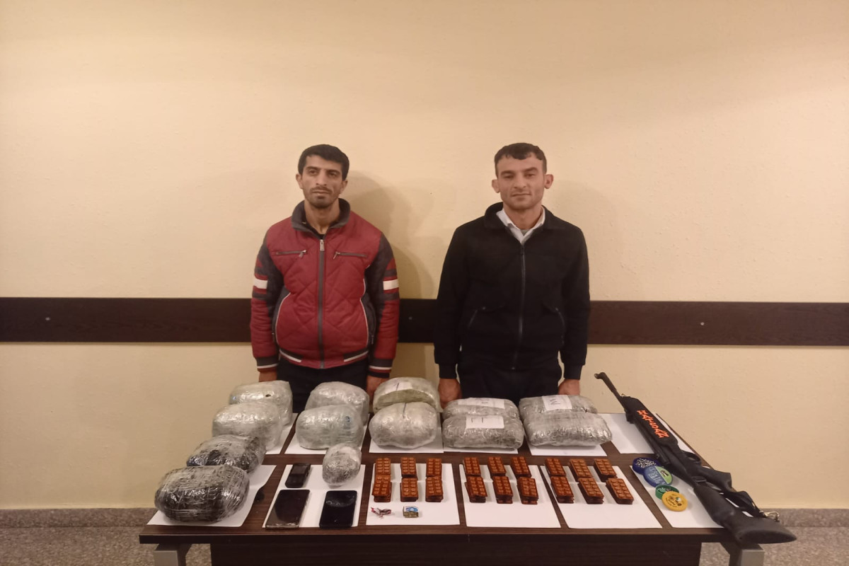 Azerbaijan's SBS seized 6 kg drugs and gun in border with Iran, 2 detained
