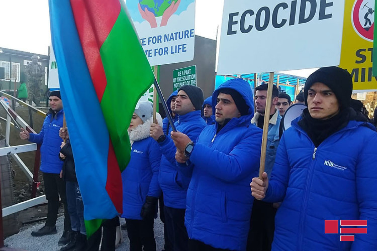 Azerbaijani eco-activists continue peaceful protest action on the Day of Solidarity of World Azerbaijanis on Lachin-Khankendi road-VIDEO 