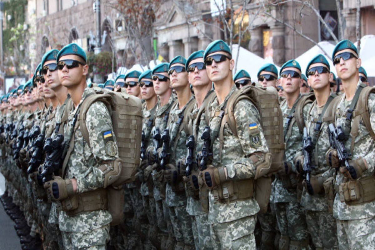 Number of Ukrainian military servicemen to increase by 100,000