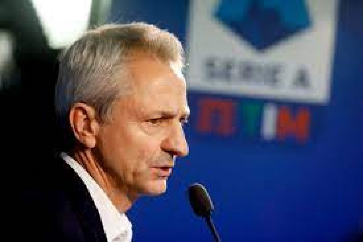 Soccer-Italy's Serie A president Dal Pino quits for America