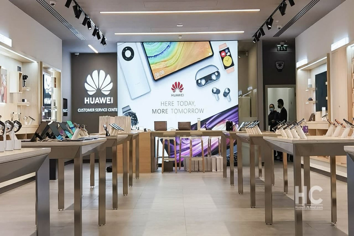 Huawei launches its largest overseas store in Riyadh