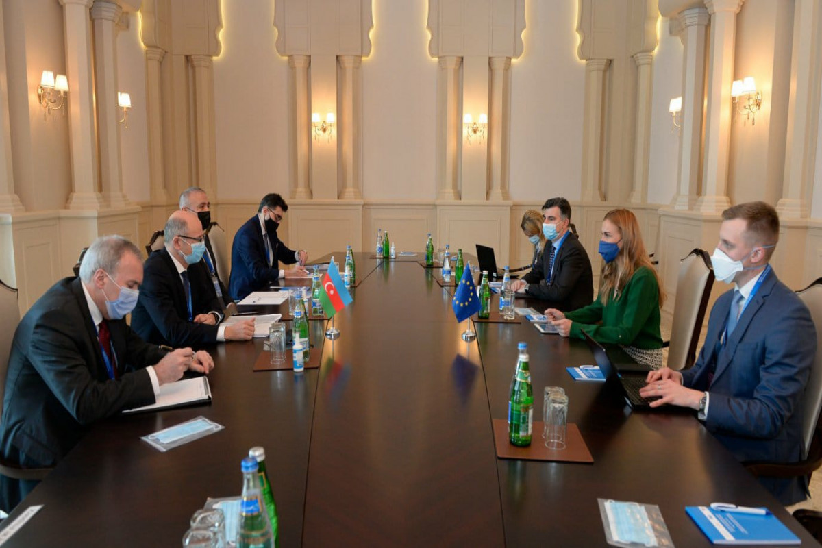 Kadri Simson met with Parviz Shahbazov