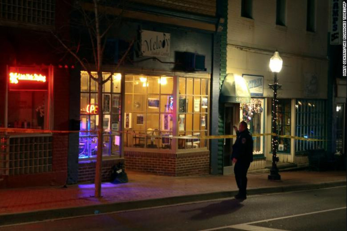 1 killed, 4 others injured in shooting at a hookah lounge near Virginia