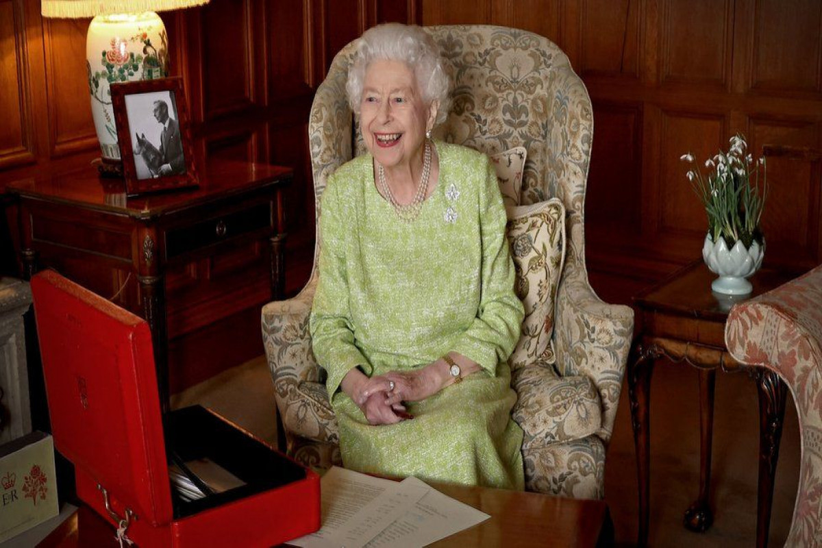 Prince Charles leads Jubilee tributes to 'remarkable' Queen