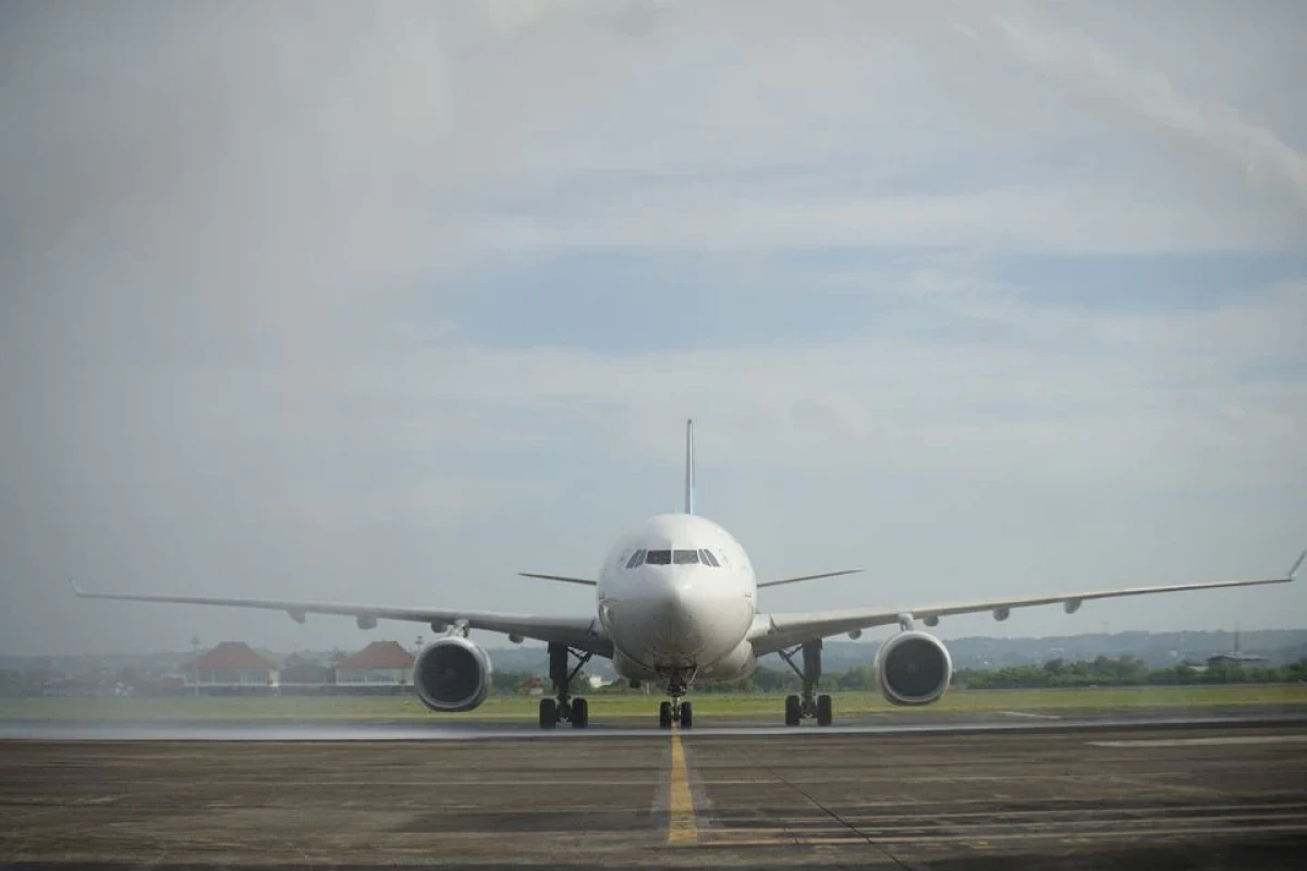 Indonesia bans foreign tourist arrivals at Jakarta airport as COVID-19 spikes