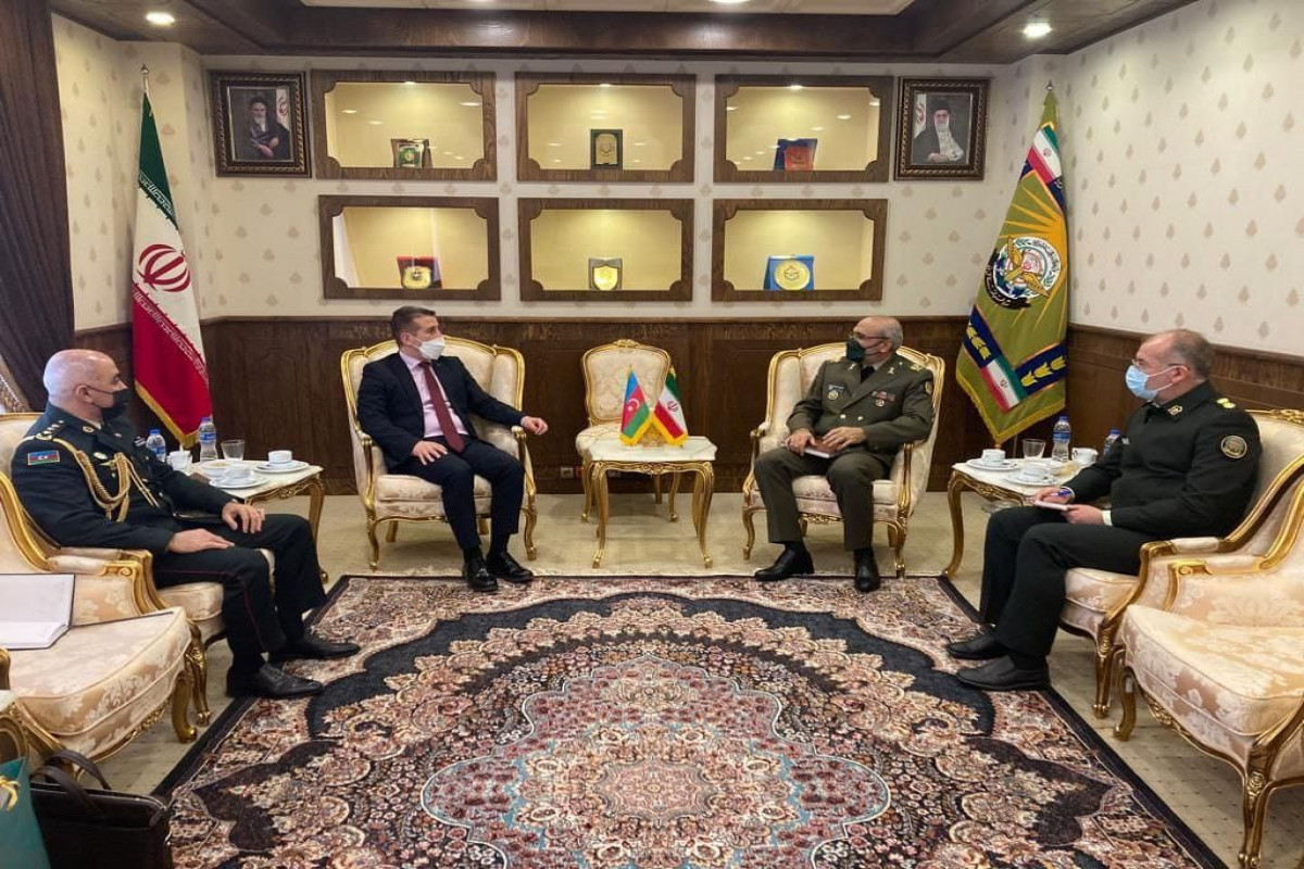 Azerbaijani ambassador meets with Iranian brigadier general