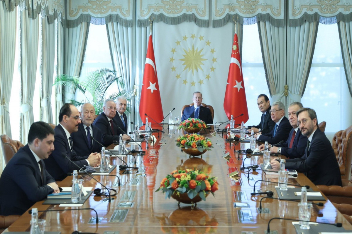 Turkish President receives members of Council of Elders