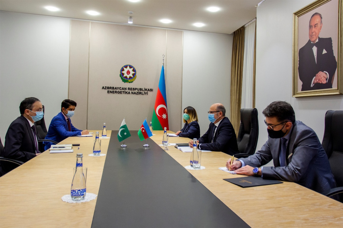 Azerbaijan and Pakistan mull mutual investment opportunities in energy sector
