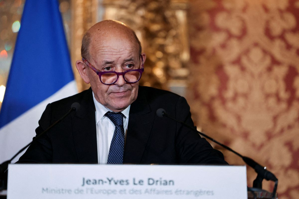 Russian recognition of breakaway regions in Ukraine would be 'attack without weapons' -France