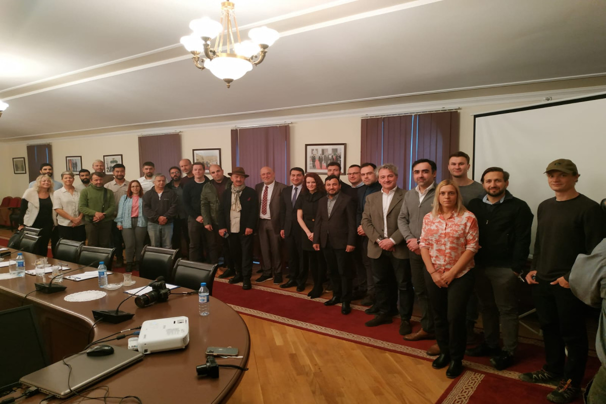 Aide to Azerbaijani President meets foreign  travelers and bloggers group who visited all liberated territories-PHOTO 