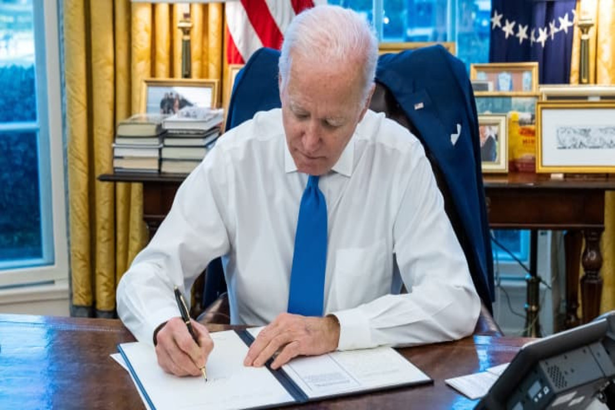 Biden orders sanctions on separatist regions of Ukraine after Putin decree