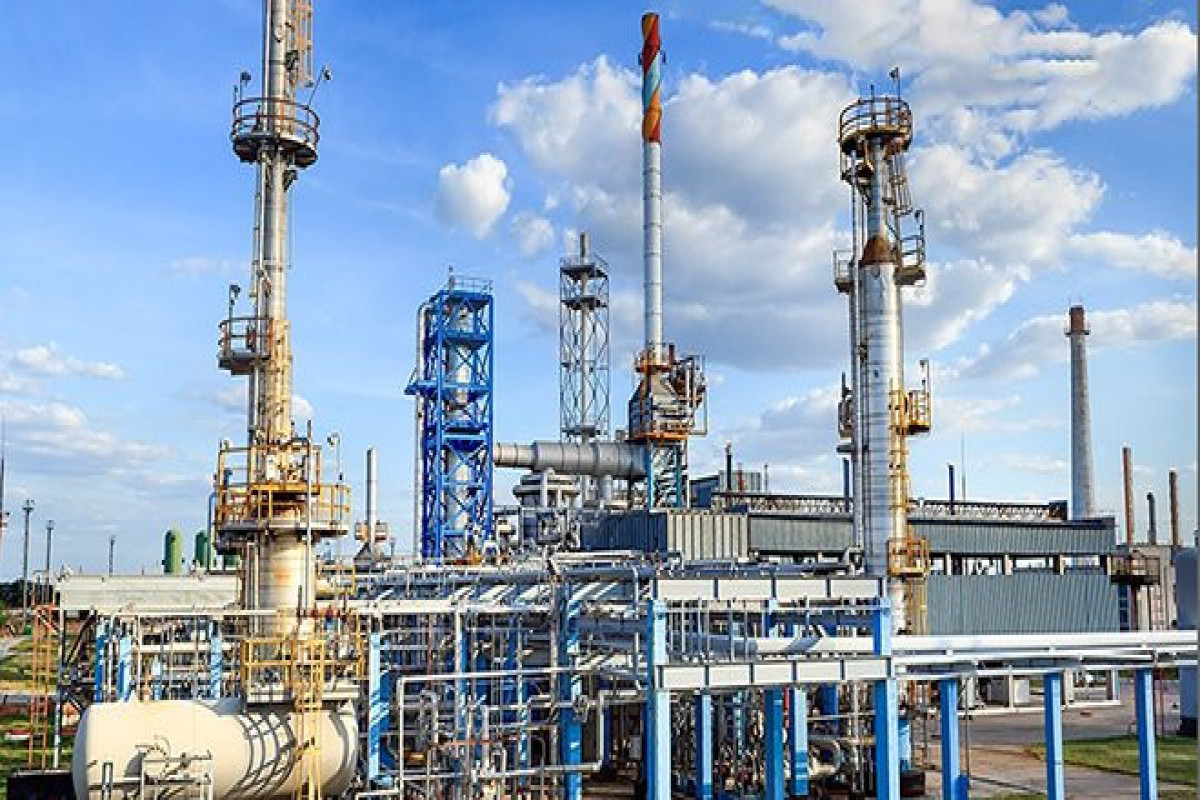 Ukraine's Shebelynka refinery suspends work due to risks of hostilities, personnel evacuated