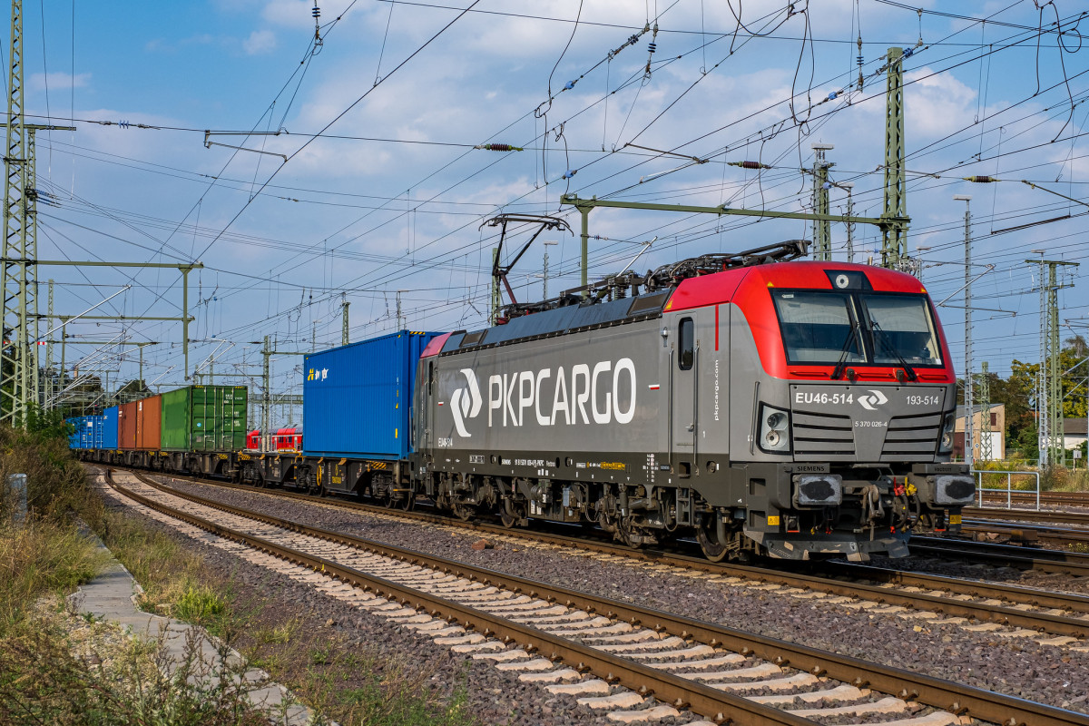 Poland to provide train to transport wounded from Ukraine