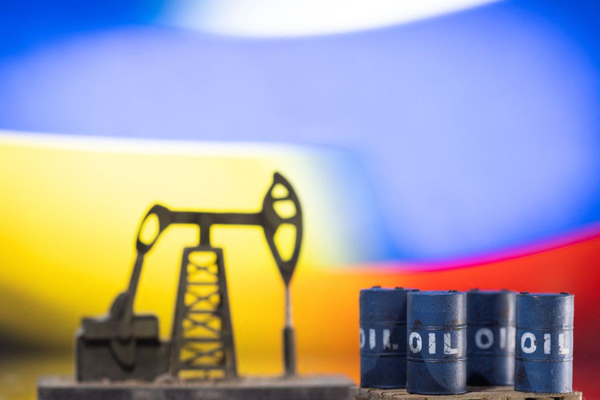 Oil soars on Russia nuclear alert, bank sanctions impact