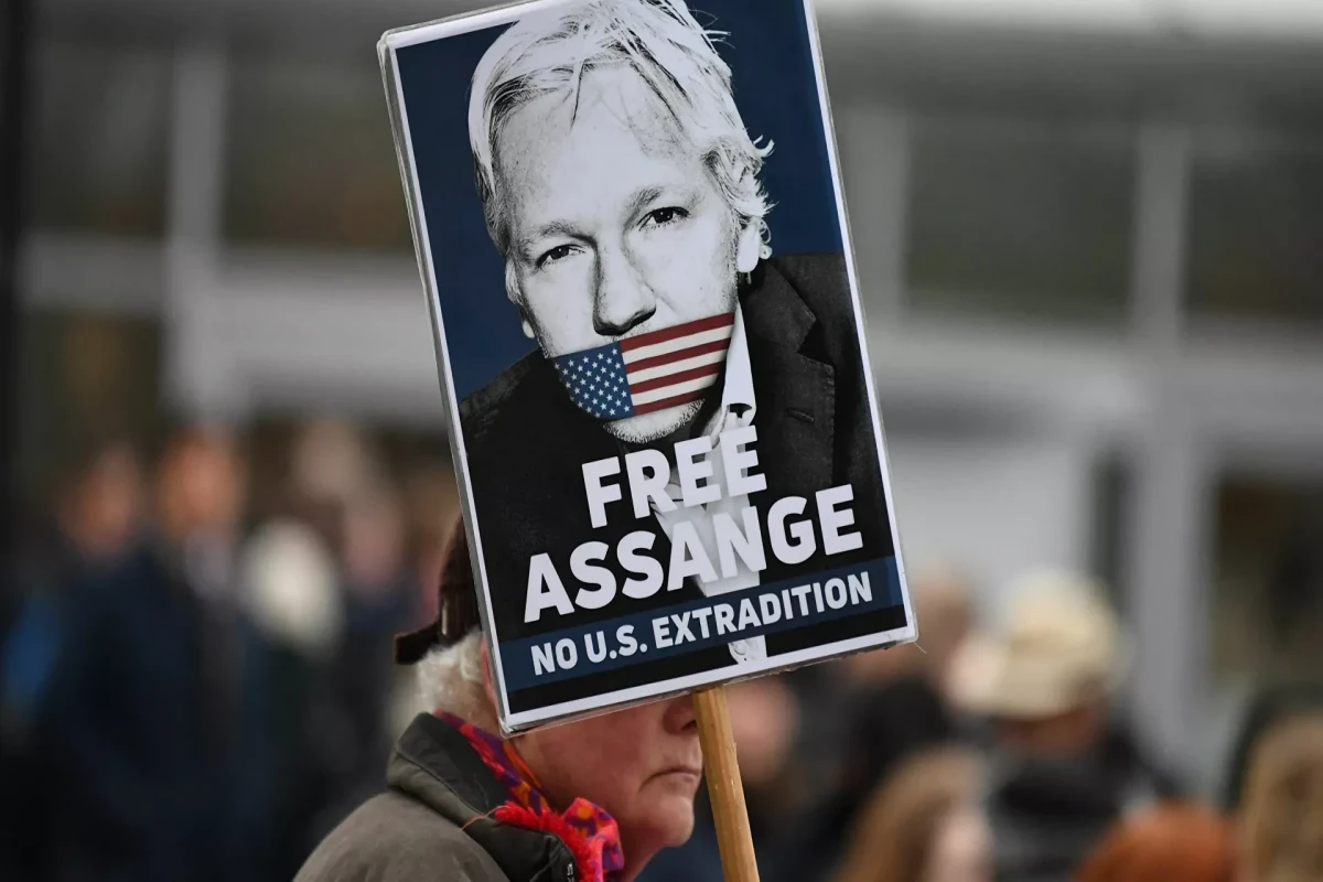 Mexican president reiterates asylum offer to WikiLeaks' Assange