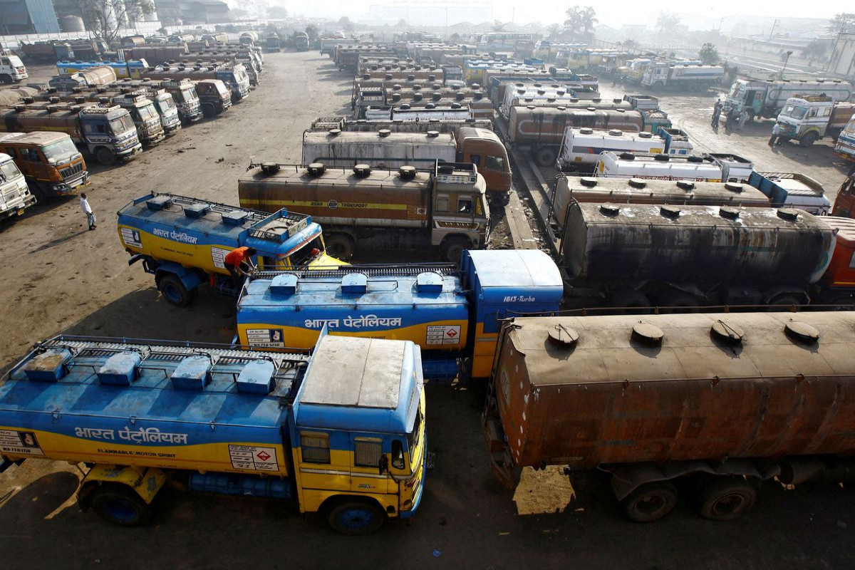 Oil prices jump on supply worries