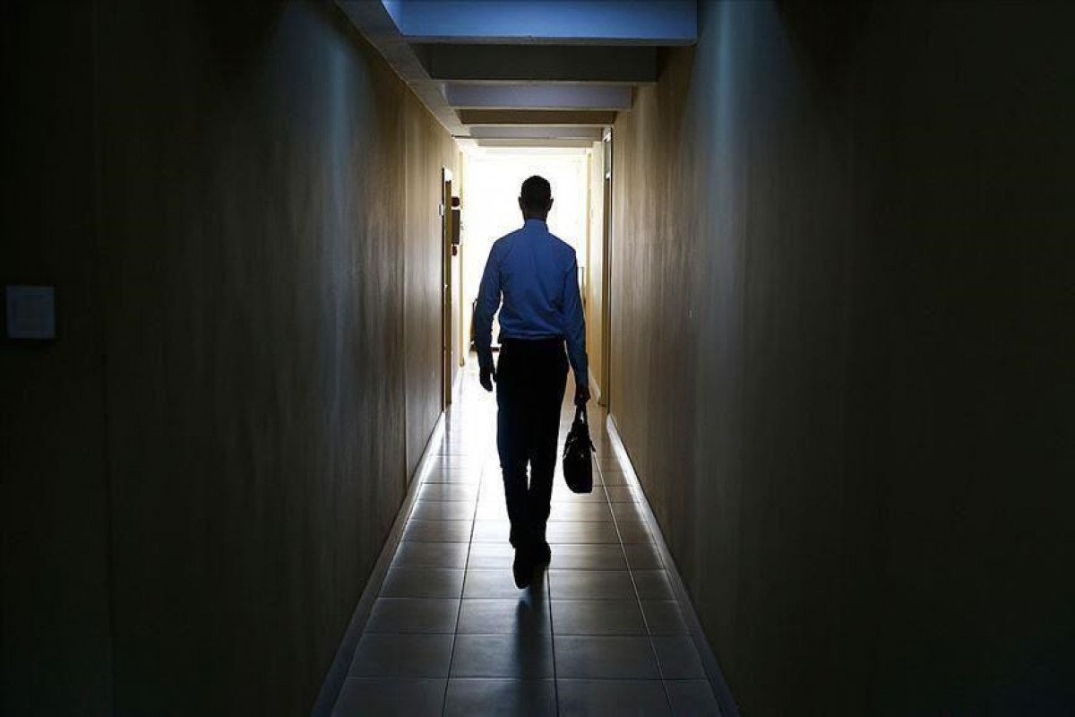 US adds 199,000 jobs in December, unemployment falls to 3.9%