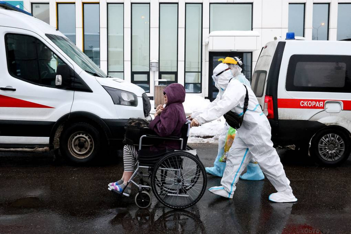 Russia records 17,525 daily COVID-19 cases — crisis center
