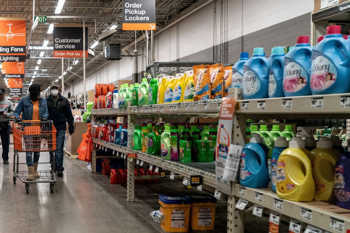 U.S. consumer prices post biggest rise in nearly 40 years; inflation close to peaking