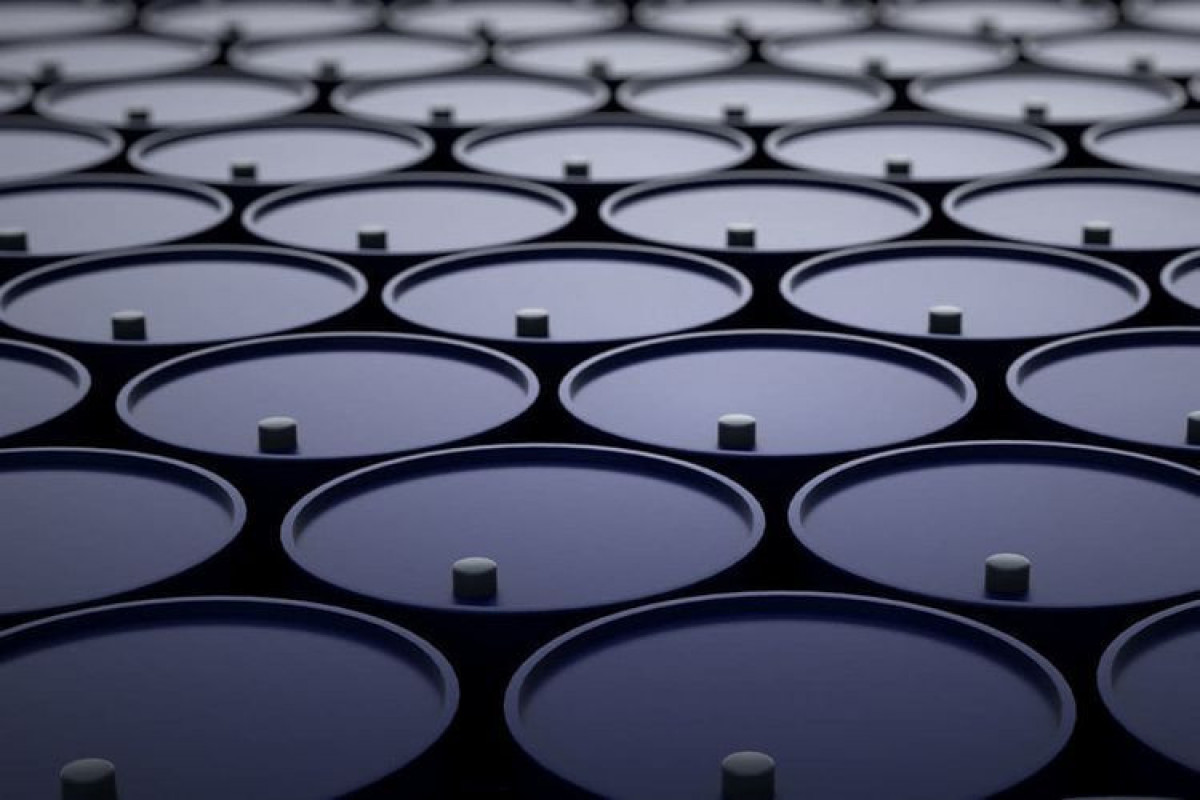 US commercial oil reserves decrease for the 7th week