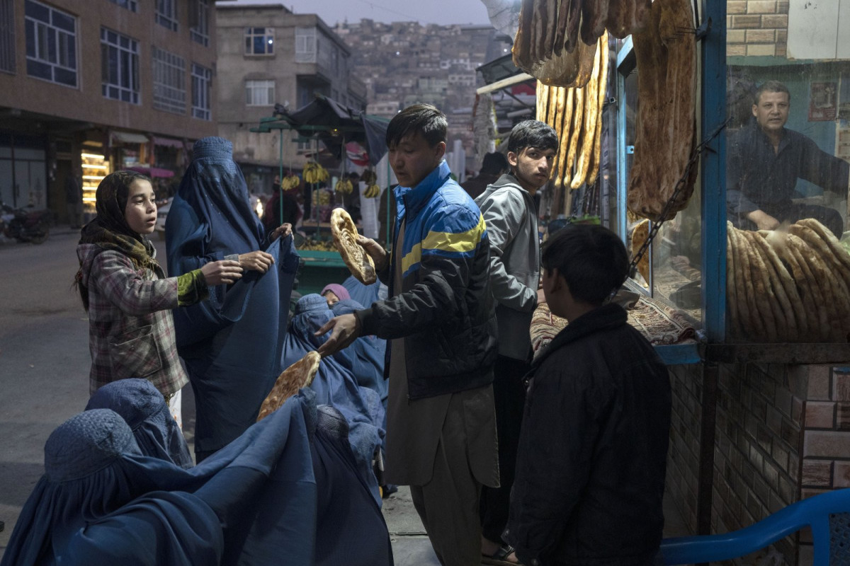 Babies being sold to feed their siblings in Afghanistan: Guterres