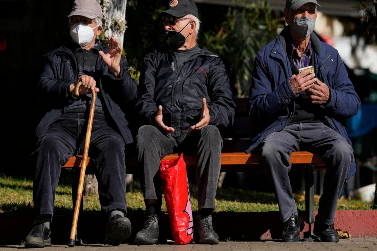 Unvaccinated over-60s in Greece now face monthly fines