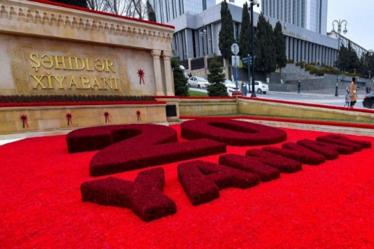 President Ilham Aliyev and First Lady Mehriban Aliyeva visited Alley of Martyrs on 32nd anniversary of 20 January tragedy-UPDATED 