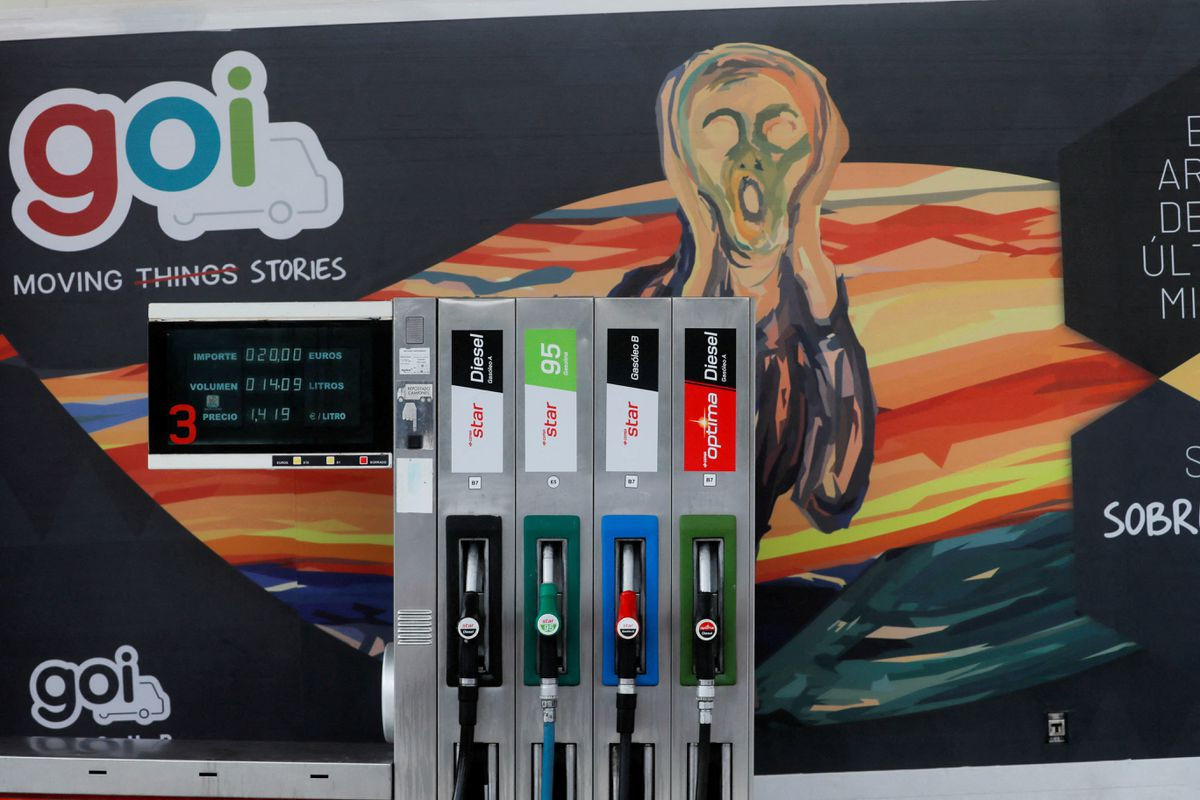 Oil prices rise on supply disruption jitters as geopolitical tensions grow