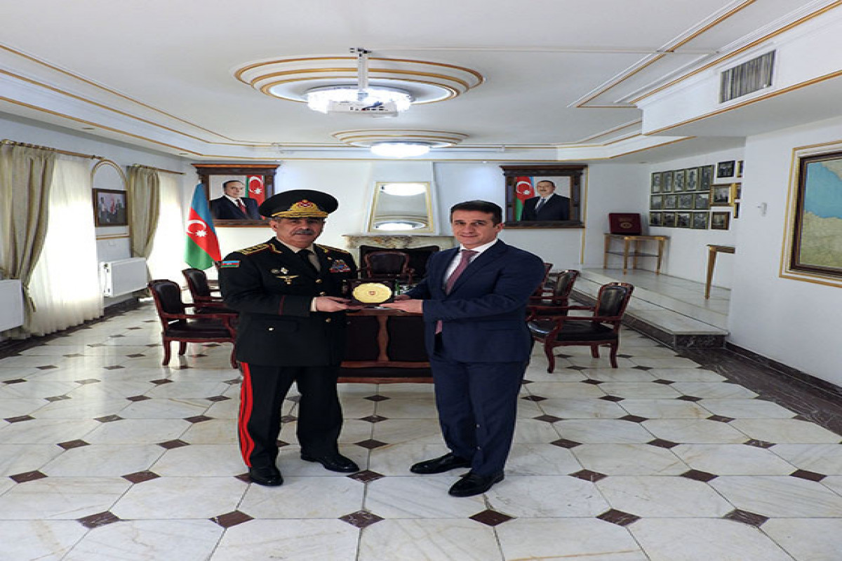 Azerbaijan Defense Minister's official visit to Iran continues