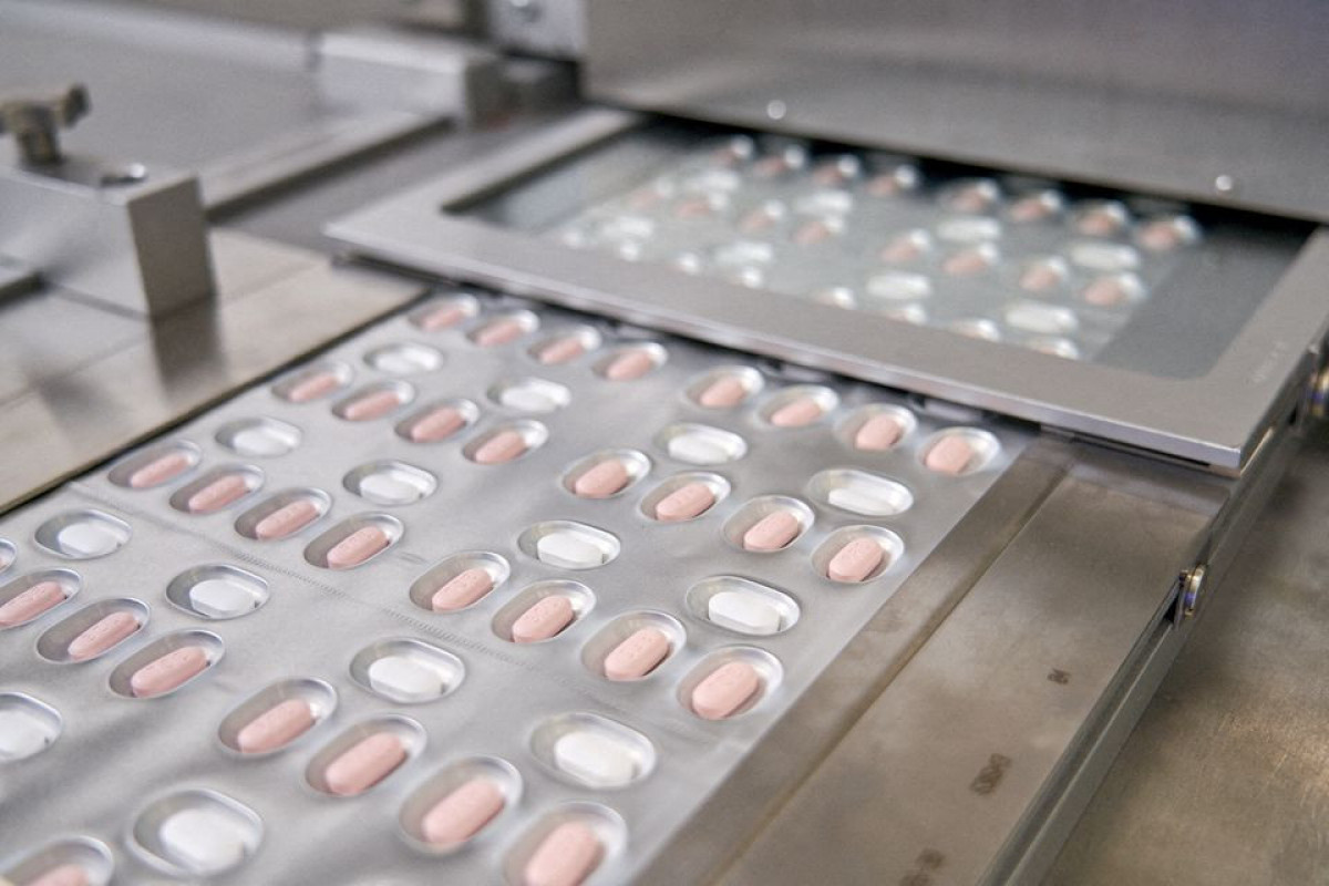 Britain to start rolling out Pfizer COVID pill next month