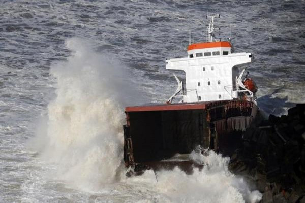 Two ships collide off Dutch coast