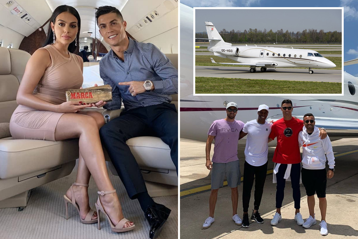 Cristiano Ronaldo, footballerof Manchester Unitedof