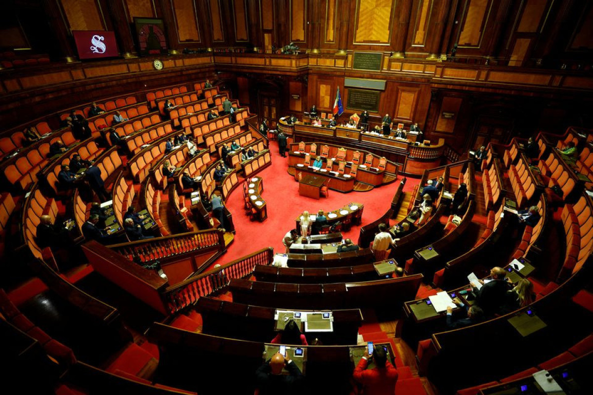 Italian government could fall as 5-Star shuns confidence vote