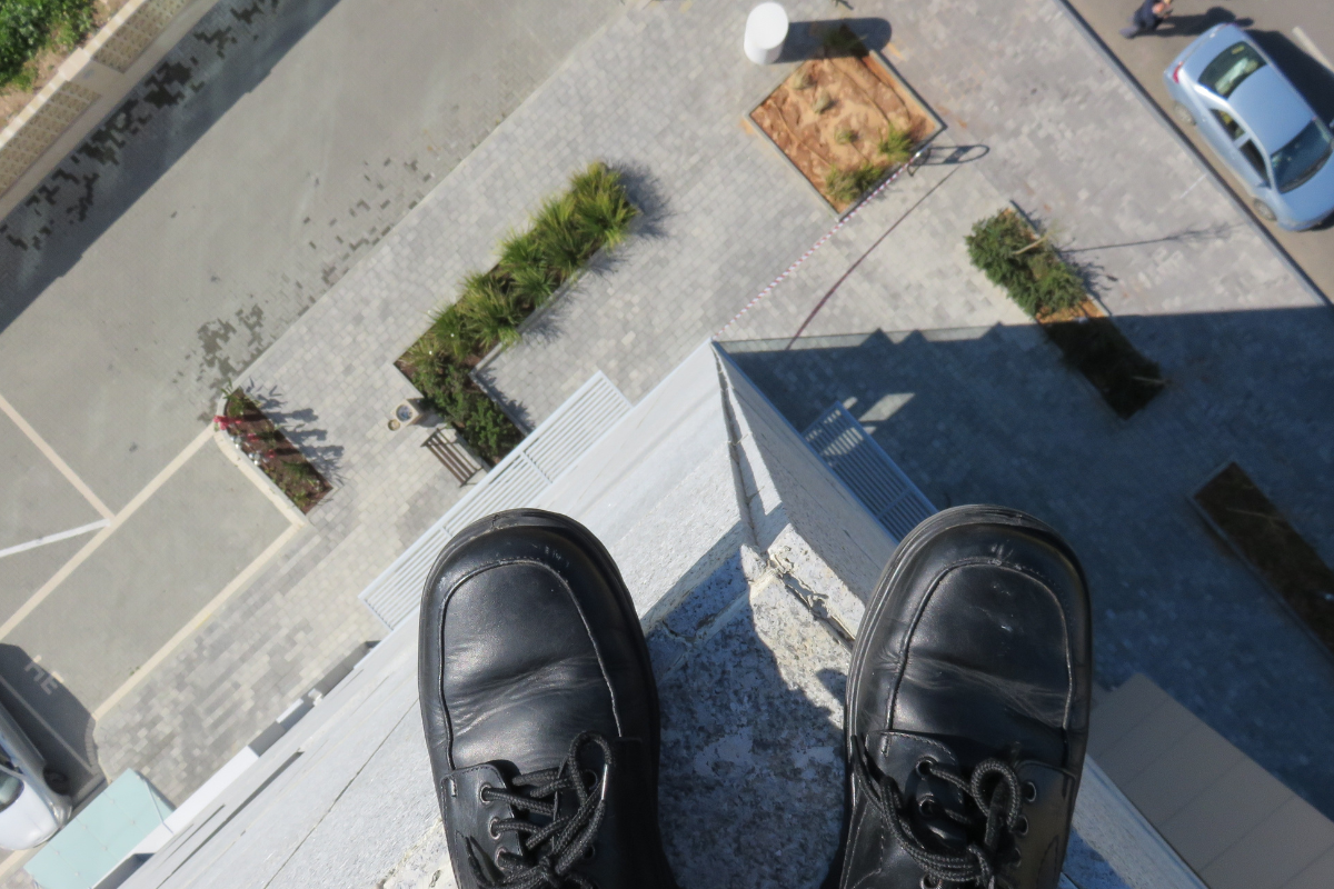 Social groups mostly inclined to suicide: veterans, migrants-RESEARCH 