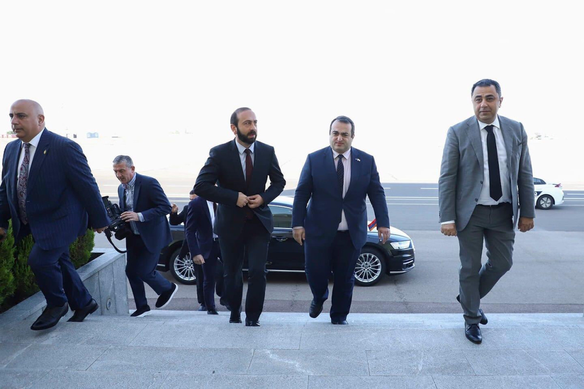 Armenian FM visits Tbilisi to meet Azerbaijani counterpart