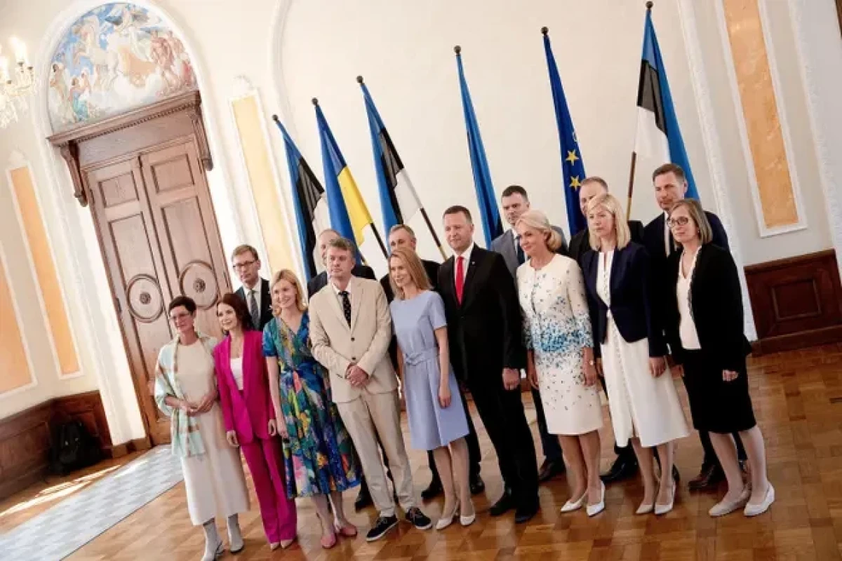 Estonia's new coalition government takes office